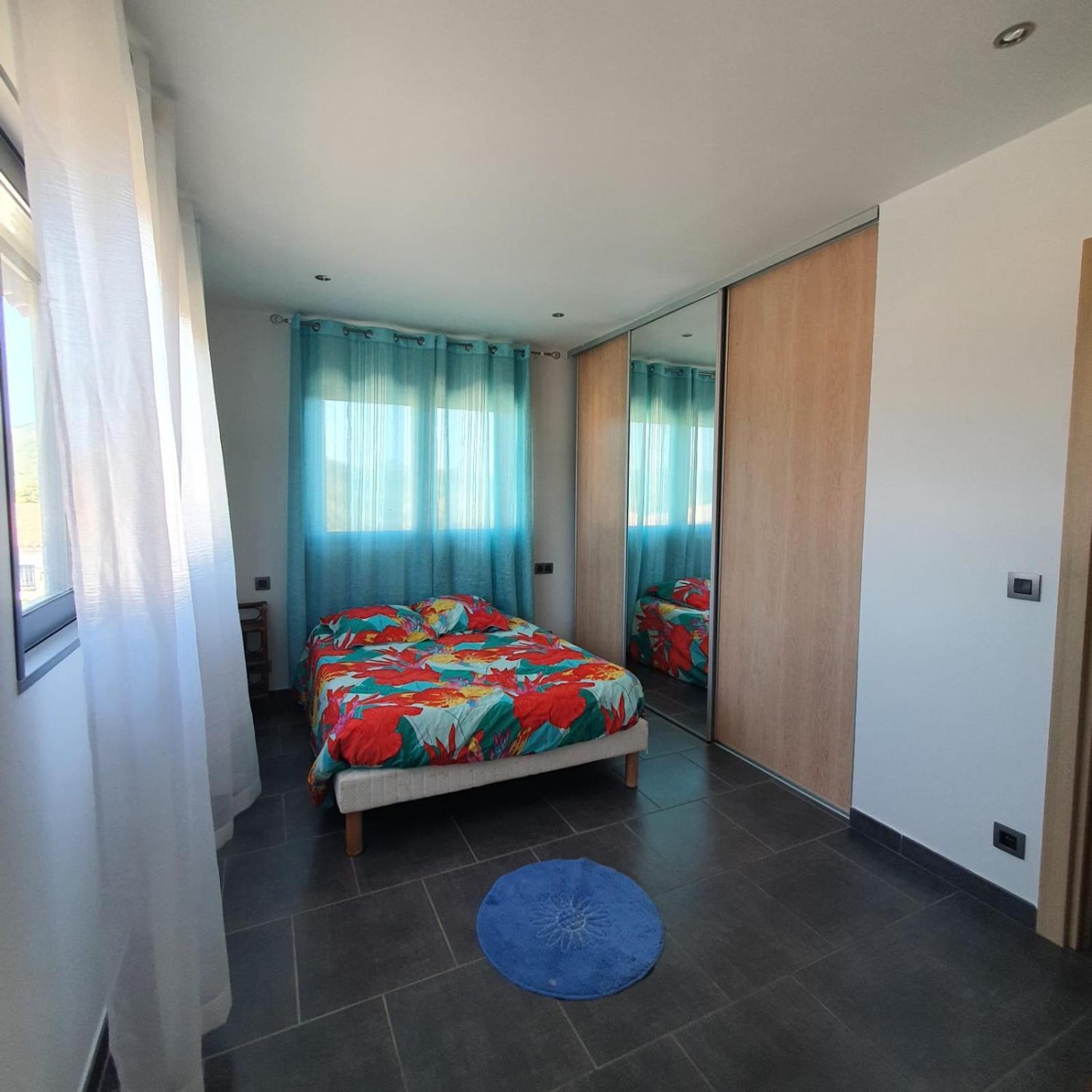 Chez J, Appartement A L'Etage, T3 Lecci Bagian luar foto