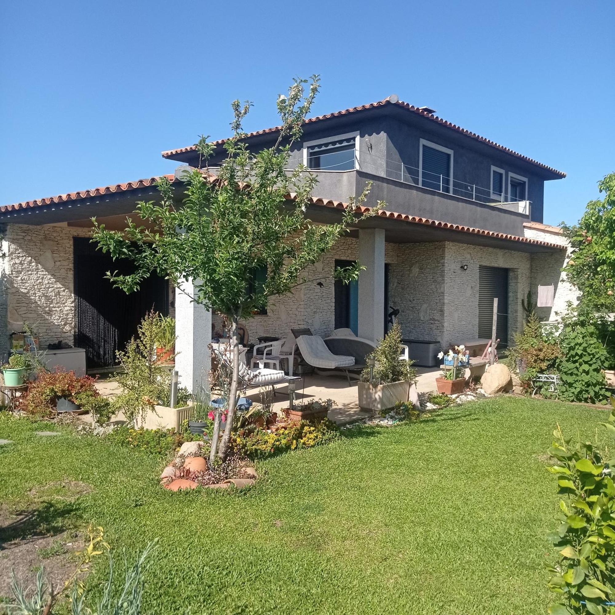 Chez J, Appartement A L'Etage, T3 Lecci Bagian luar foto